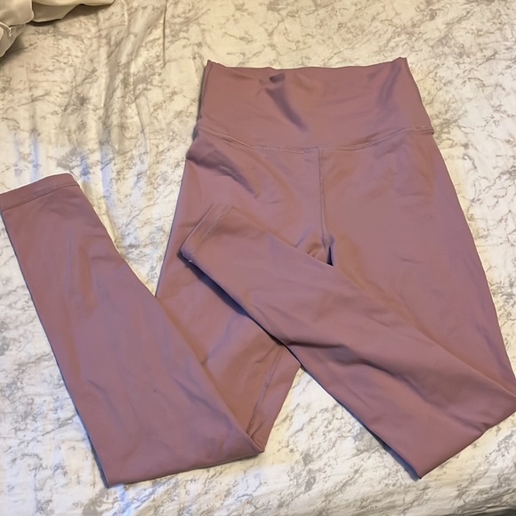 XS dusty rose Wearwolf athletic leggings - Picture 3 of 4